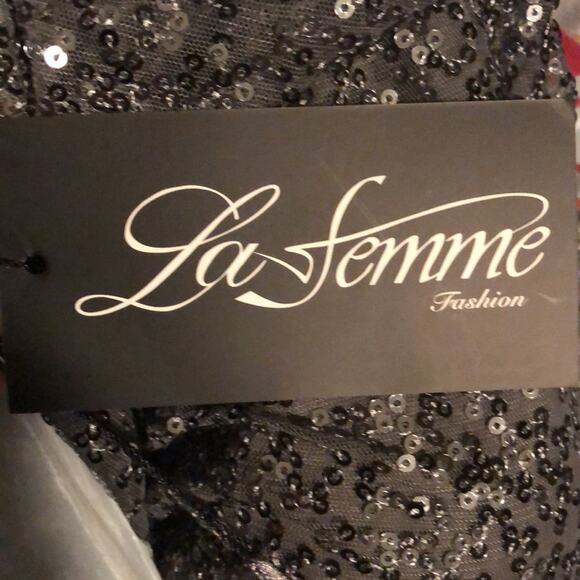 La Femme - Sequined, Shirred Trumpet Dress in Gunmetal NWT Size 4 - Picture 10 of 10